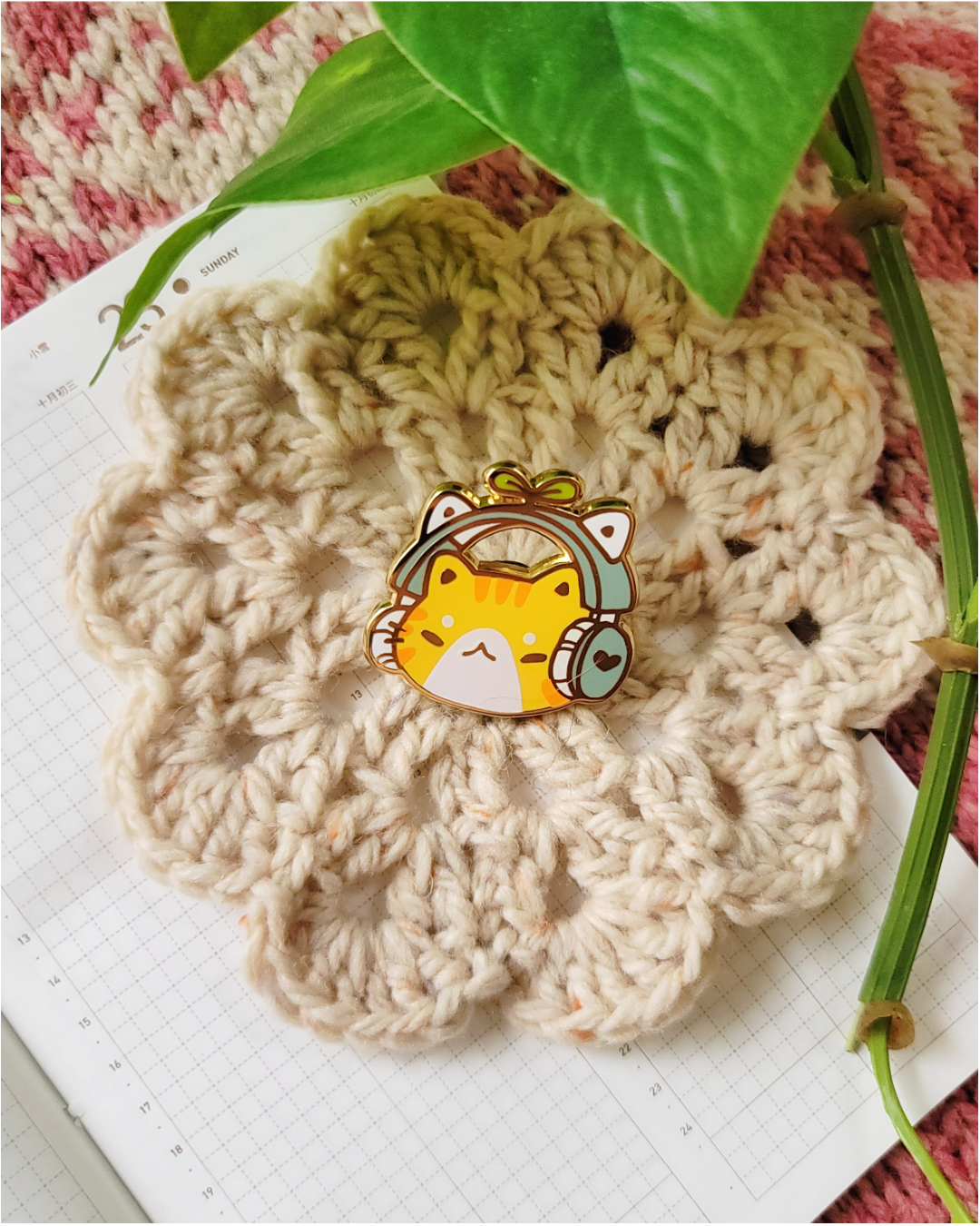 Kitty Headphones Enamel Pin