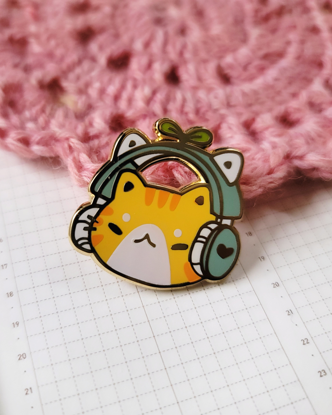 Kitty Headphones Enamel Pin
