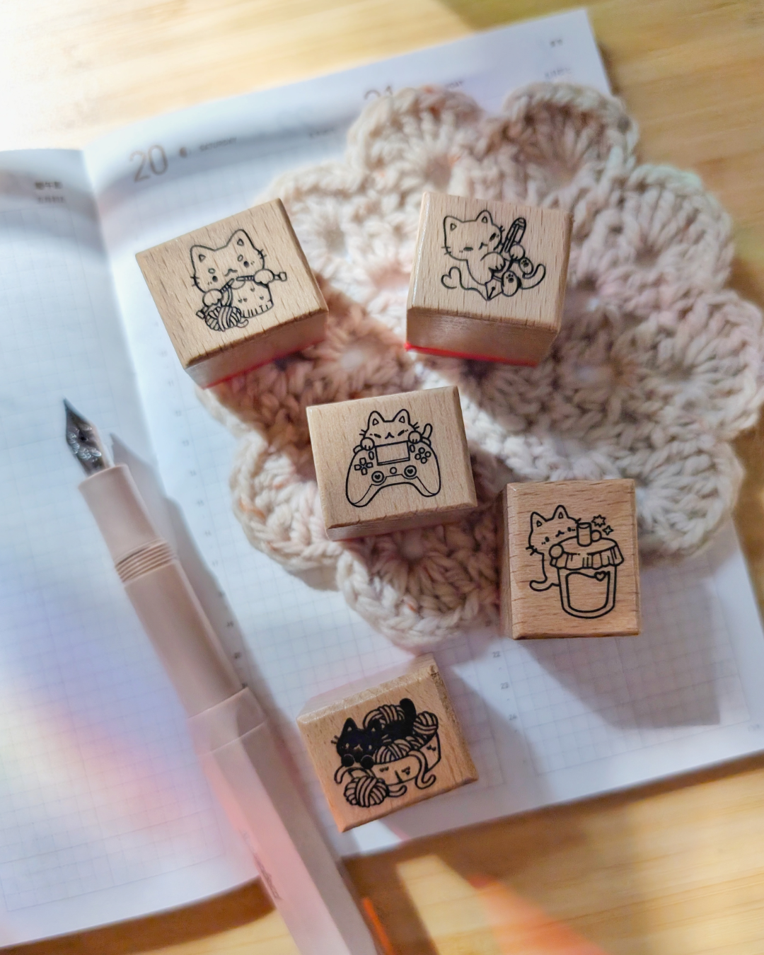Knitty Kitty Small Wood Stamp